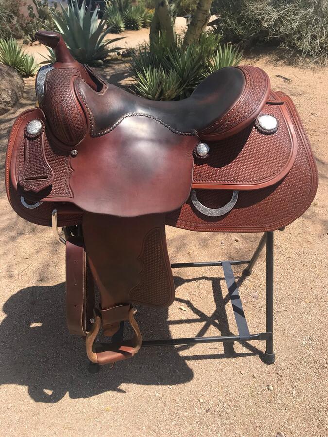 Reining western saddle — slick fork, flat seat, low cantle